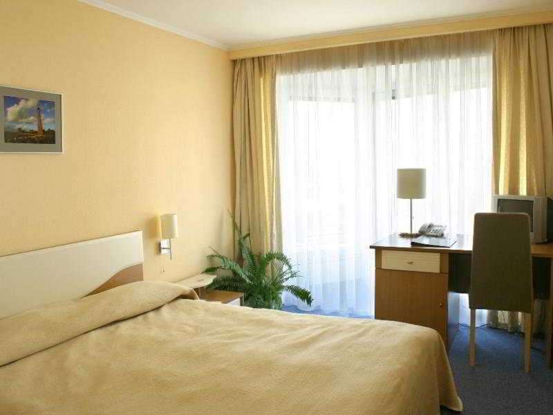 Intourist Hotel Zaporizhia Exterior foto