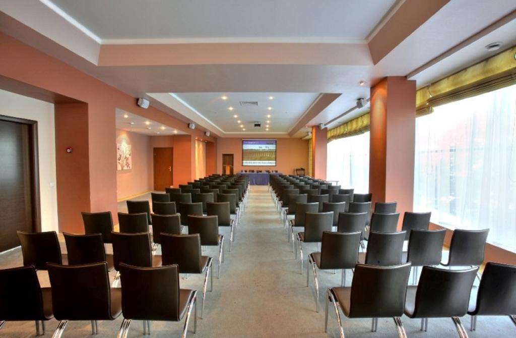 Intourist Hotel Zaporizhia Instalações foto