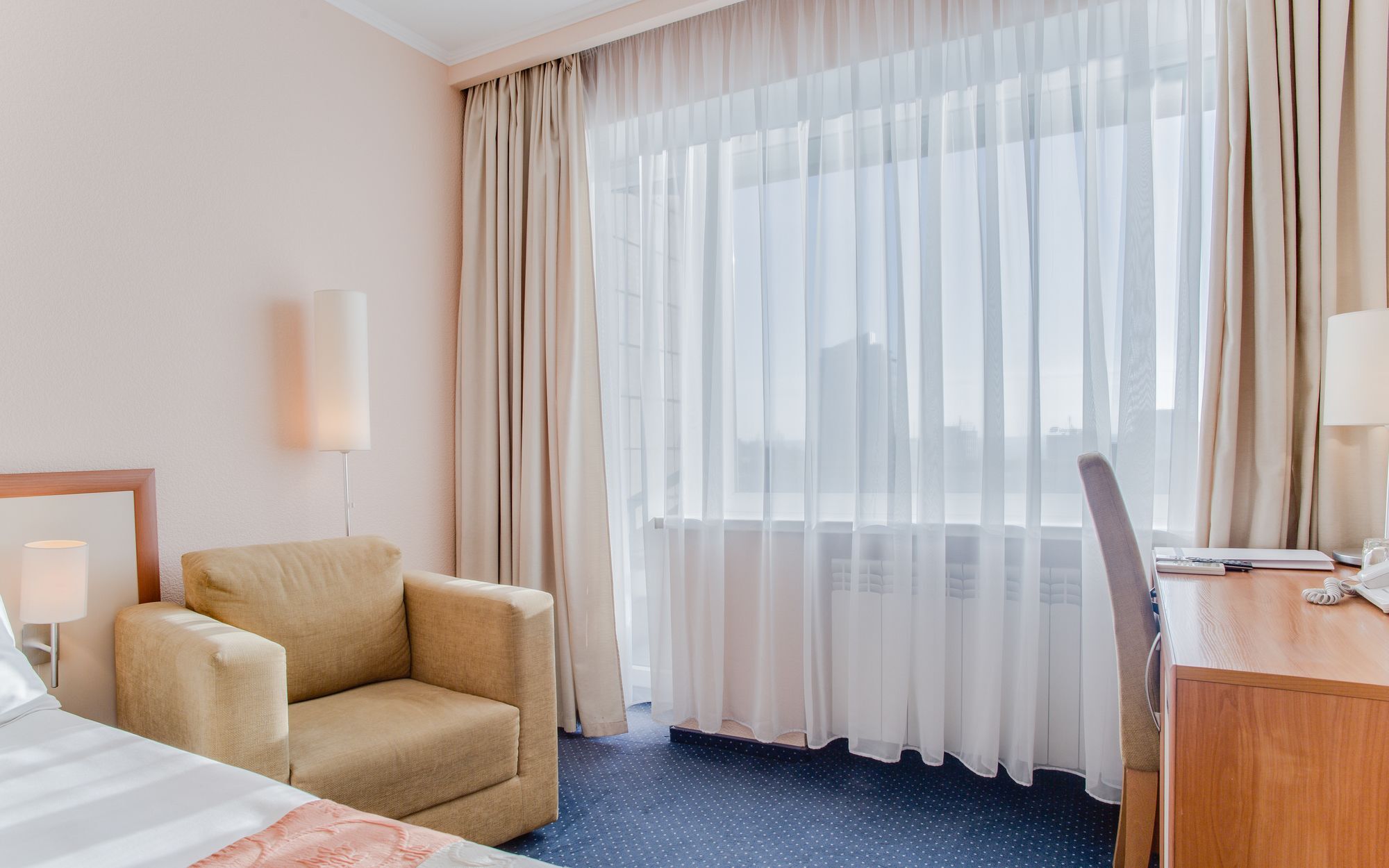 Intourist Hotel Zaporizhia Exterior foto