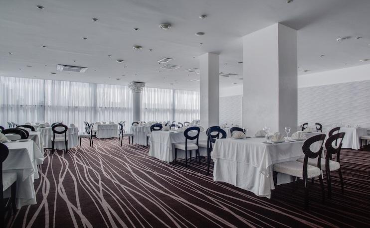Intourist Hotel Zaporizhia Exterior foto