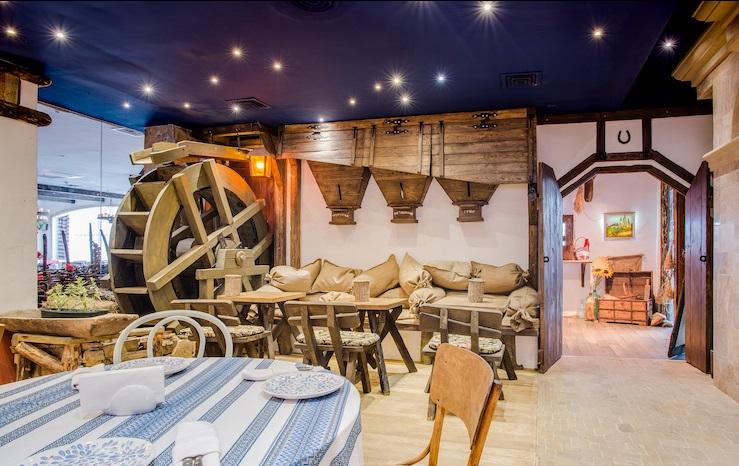 Intourist Hotel Zaporizhia Exterior foto